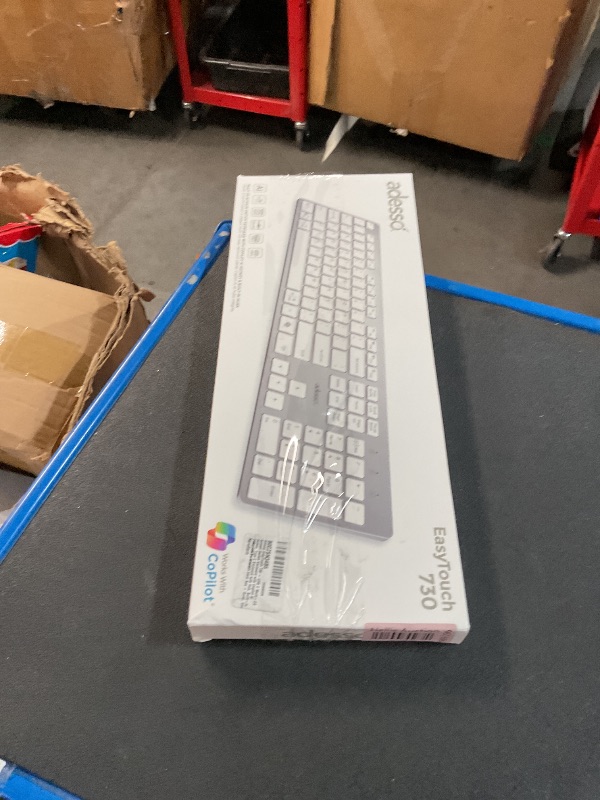 Photo 1 of ***(PARTS ONLY/ NON FUNCTIONAL/ NO RETURNS OR REFUNDS)***
Adesso EasyTouch 730 - USB C Multi-OS Scissor Switch Keyboard with Copilot AI Hotkey, Type C Keyboard with Hub, Built-in USB-A/C Ports and 3.5mm Aux - Quiet, Slim Design AKB-730UW
