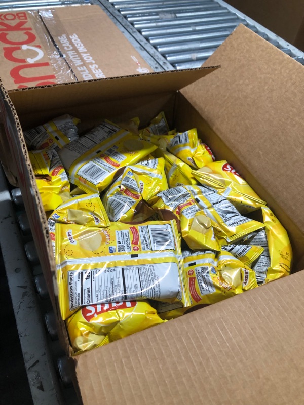 Photo 1 of ***(EXP: FEB 11 2025 )NONREFUNDABLE***Lay's Potato Chips, Classic, 1 Ounce (Pack of 40)