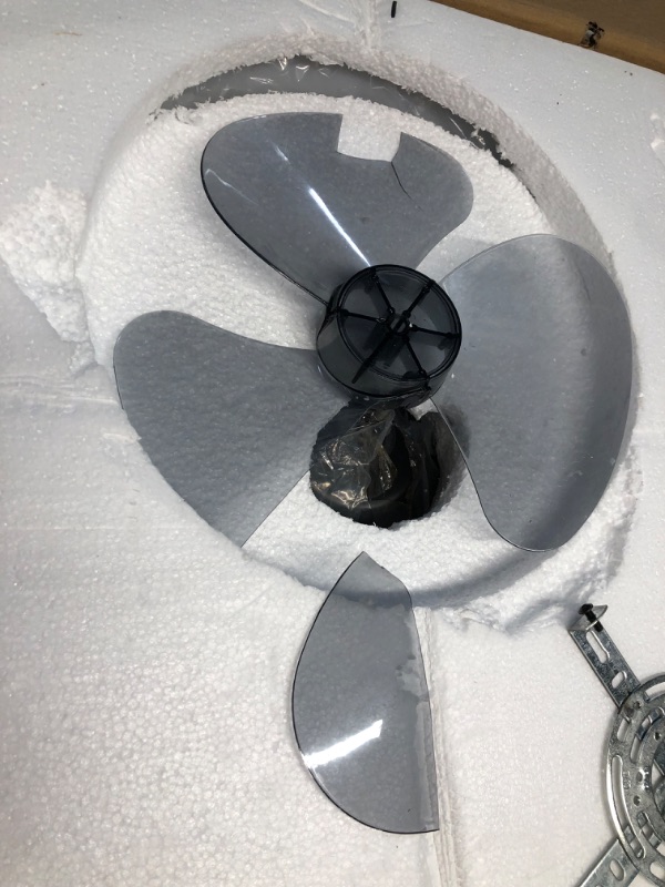 Photo 1 of ***MAJOR DAMAGE - FAN BLADE BROKEN - SHAFT BENT - SEE PICTURES***
VOLISUN Low Profile Ceiling Fans with Lights and Remote, 23.6in Flush Mount Ceiling Fans with Light, 3000K-6500K Dimmable Fandelier LED Fan Light, Bladeless Ceiling Fans with Lights for Bed