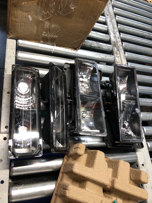 Photo 1 of ***MAJOR DAMAGE - SEE PICTURES - NO BULBS***
PIT66 Headlights w/Corner & Bumper Light Compatible with 1994-1998 Chevy Silverado Tahoe Suburban C10 C/K 1500 2500 3500 Smoky Lens Black Housing Amber Reflector