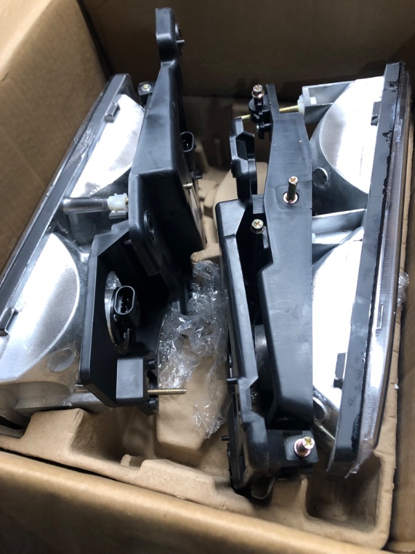 Photo 1 of ***MAJOR DAMAGE - SEE PICTURES - NO BULBS***
PIT66 Headlights w/Corner & Bumper Light Compatible with 1994-1998 Chevy Silverado Tahoe Suburban C10 C/K 1500 2500 3500 Smoky Lens Black Housing Amber Reflector