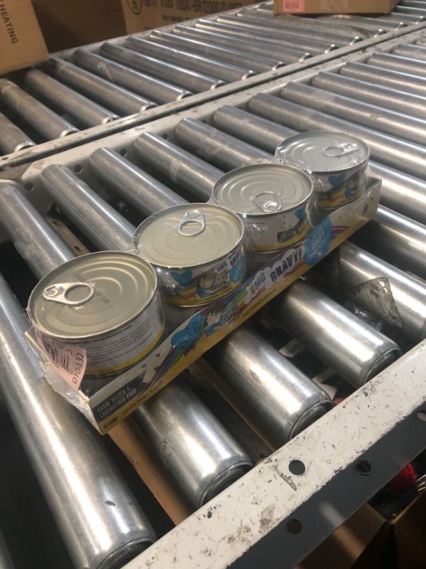 Photo 1 of **** EXP 03/2027 NONREFUNDABLE***** Weruva B.F.F. OMG - Best Feline Friend Oh My Gravy!, Chicken Cloud 9 with Chicken in Gravy, 5.5oz Can (Pack of 8)
