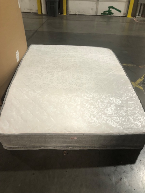 Photo 1 of **** truck or bigger car pick up****Queen Mattress,10 Inch Gel Memory Foam and Innerspring Hybrid Mattress in a Box with Individual Pocket Spring for Motion Isolation & Silent Sleep,CertiPUR-US,100 Nights Trial