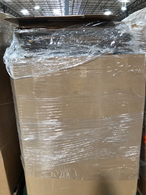 Photo 1 of ***PALLET OF UNUSED BOXS 30"X40" NON- REFUNDABLE|TRUCK AND TARILER PICK UP ONLY**** 