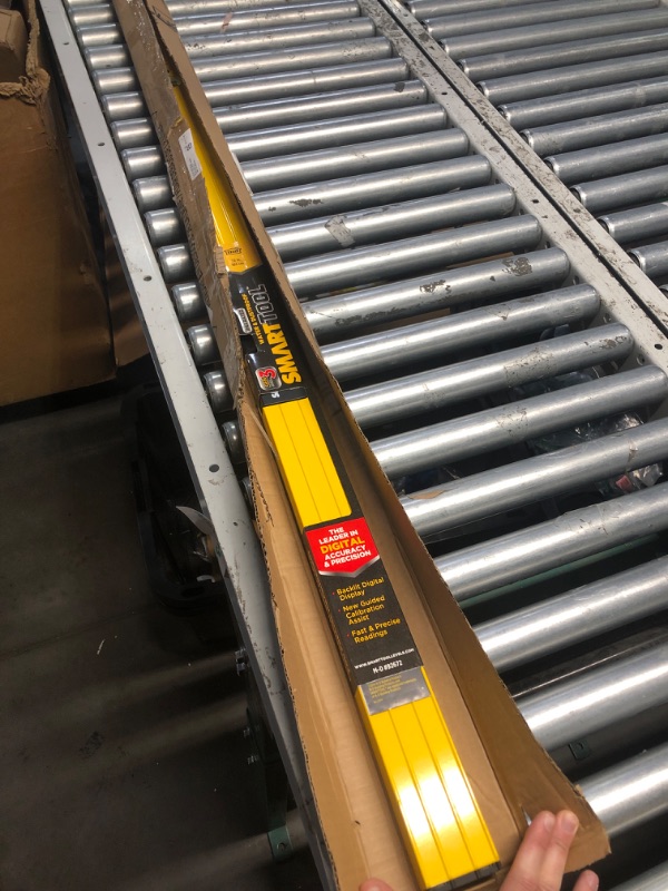 Photo 1 of The M-D Building Products 92683 Gen3 SmartTool 72-Inch Digital Level with Carrying Case, Yellow