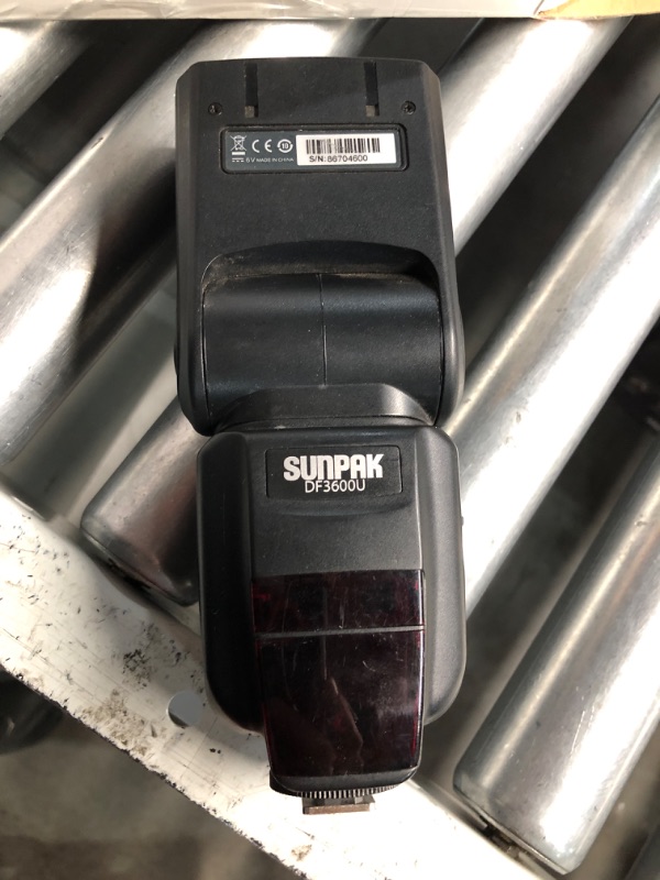 Photo 1 of ***(HEAVILY USED)***
Sunpak DF4000U Hot-Shoe Flash - TTL - 19mm - Black