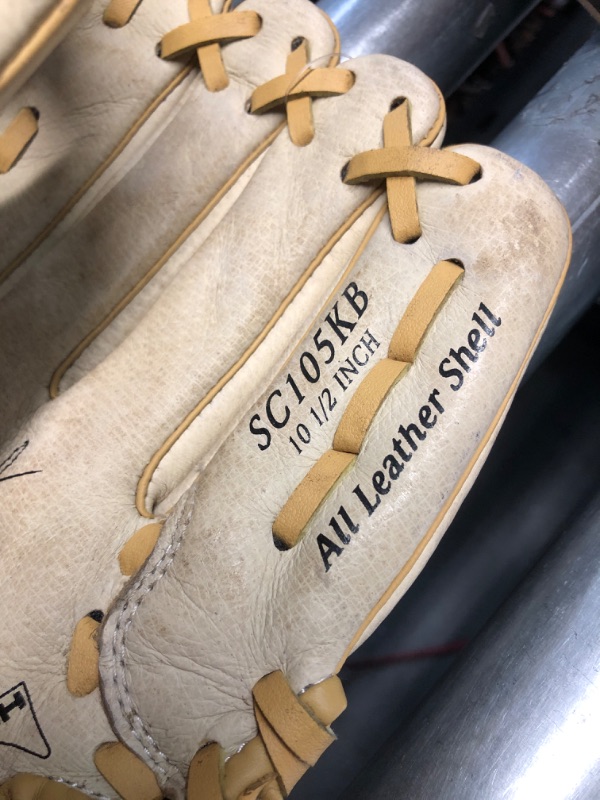 Photo 1 of ****dirty and scuffed****Rawlings | SURE CATCH T-Ball & Youth Baseball Glove | Right Hand Throw | 10.5" | Kris Bryant Model