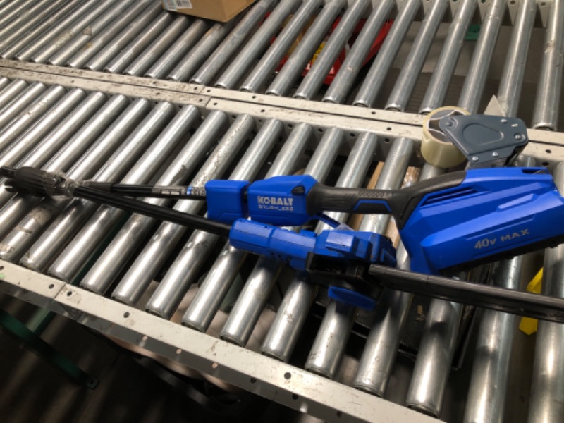 Photo 1 of *** missing Battery***   kobalt gen4 40 volt 10 inch pole saw