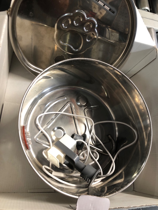 Photo 1 of ***PARTS ONLY***

Smartoo Dog Water Fountain for Large Dogs 7L/236oz Stainless Steel Dog Water Bowl Dispenser Automatic Pet Water Fountain, Multi-Filtration Pet Fountain with Ultra-Quiet Pump (Navy)