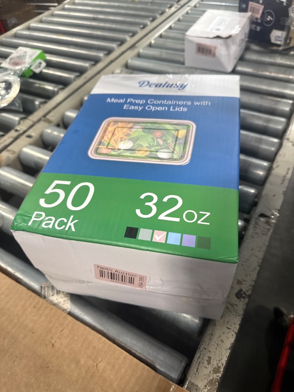 Photo 1 of [Some lids are broken] 50 Pack (100-Piece) 32 oz Meal Prep Containers Reusable with Easy Open Lids, Sturdy Leakproof Food Safe, Microwave Freezer Dishwasher Safe, To Go Take Out Plastic Food Storage Pans with Lids, Pink