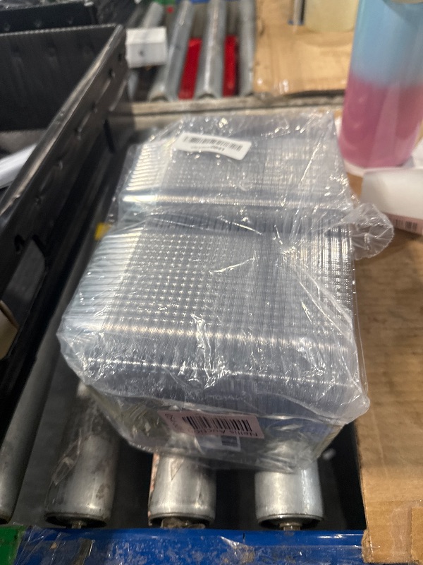 Photo 1 of 100 Pcs Clear Hinged Plastic Containers with Lids,Individual Cake Slice Containers,Square Plastic Food Container,Disposable Clamshell Take Out Containers for Cakes,Cookies,Pasta,Sandwiches,Salad