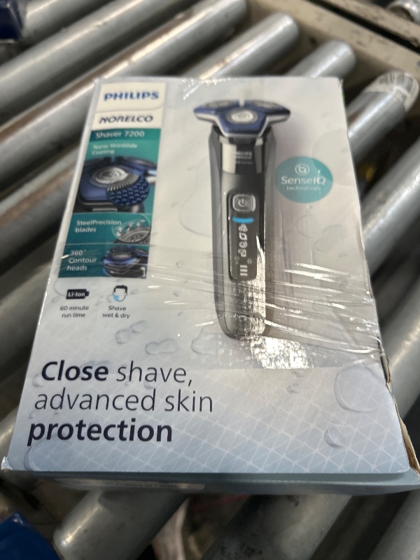 Photo 1 of [No Charger Cord] Philips Norelco Shaver 7200, Rechargeable Wet & Dry Electric Shaver with SenseIQ Technology and Pop-up Trimmer, S7887/82