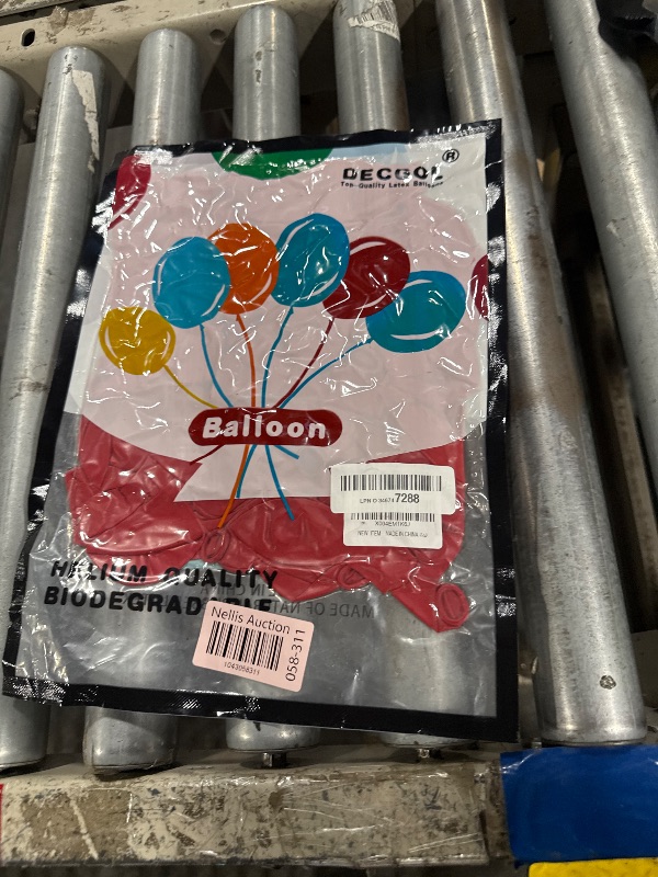 Photo 1 of 100pcs Red Balloons Latex Balloon Different Sizes 18 inch +12 inch +10 inch +5 inch for Christmas Valentine's Day Wedding Birthday Party Decoration