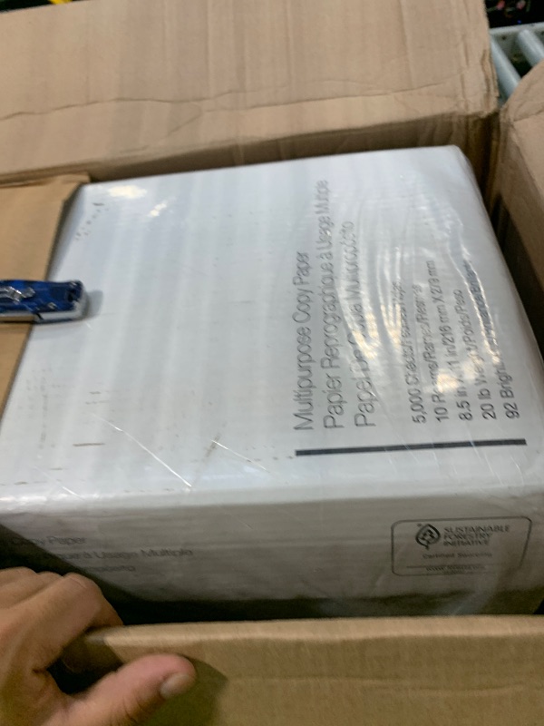 Photo 1 of Amazon Basics Multipurpose Copy Printer Paper, 20 lb, 92 Bright, 8.5" x 11" Letter Size, White, 10 Reams, 5000 Sheets