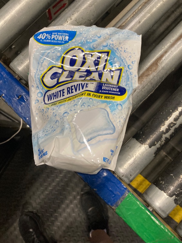 Photo 1 of **open-unsure if any are missing**
OxiClean White Revive Laundry Whitener and Stain Remover Power Paks, 24 Count