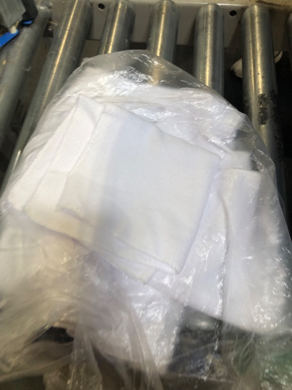 Photo 1 of 10 pack white micro fiber wash cloths