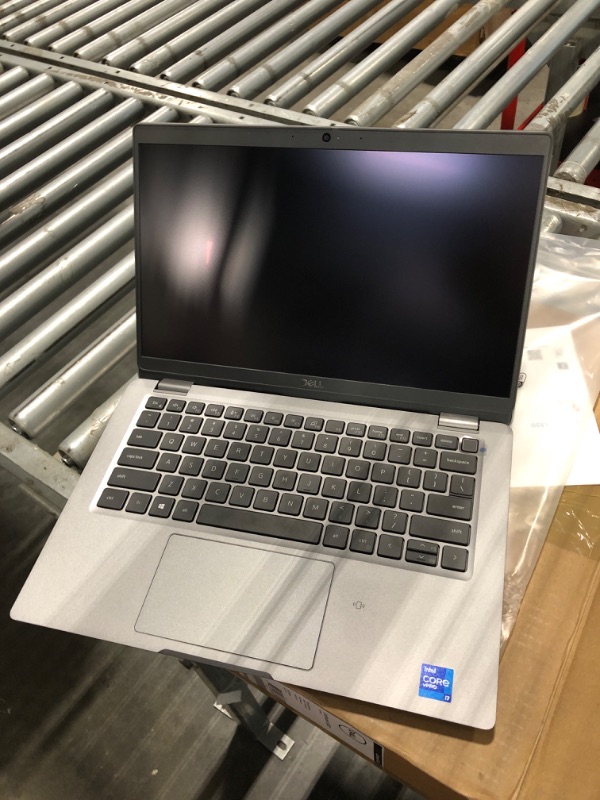 Photo 1 of **BATTERY DOESN'T WORL**PARTS ONLY**Dell Latitude 5320 I7/3.0 16GB 256GB W10P. 