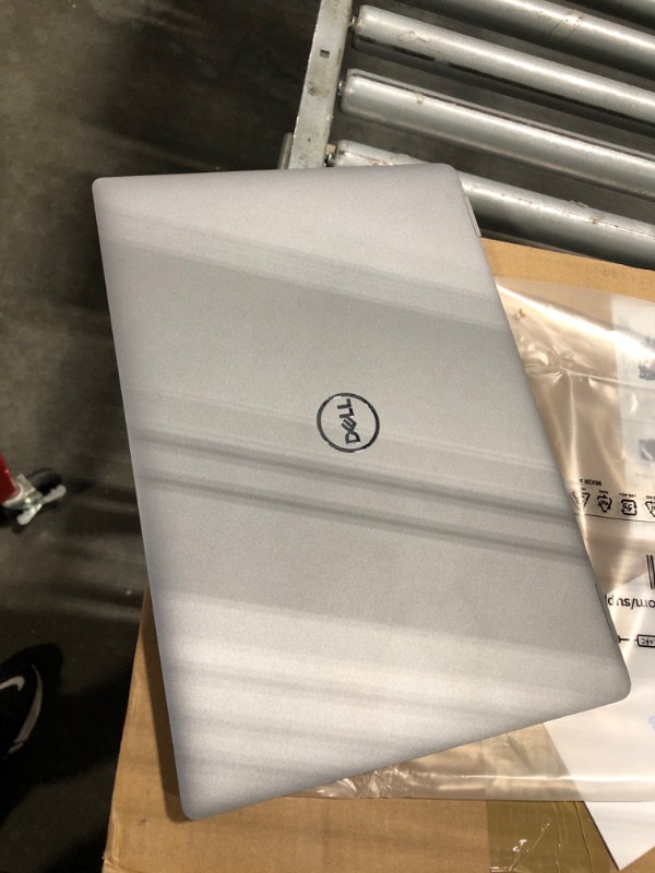 Photo 1 of **BATTERY DOESN'T WORL**PARTS ONLY**Dell Latitude 5320 I7/3.0 16GB 256GB W10P. 