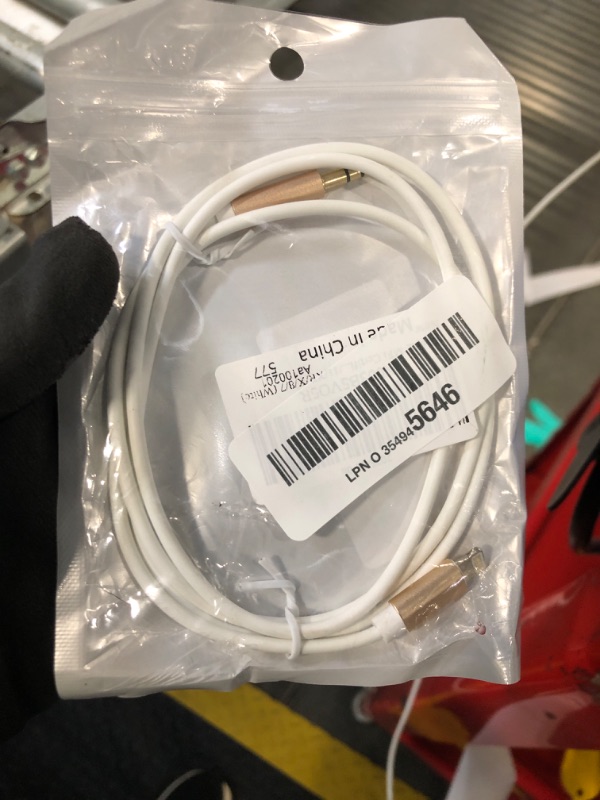 Photo 1 of (Apple MFi Certified) iPhone AUX Cord,Lightning to 1/8 Inch Audio Cable,3.3ft, Headphone Jack Adapter Male Aux Stereo Audio Cable Compatible for iPhone 14/13/12/11/XR/X/8/7 (White)