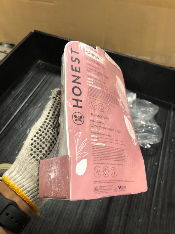 Photo 1 of ** SEALED**
The Honest Company 2-in-1 Cleansing Shampoo + Body Wash and Face + Body Lotion Bundle | Gentle for Baby | Naturally Derived | Sweet Almond Nourish, 18.5 fl oz