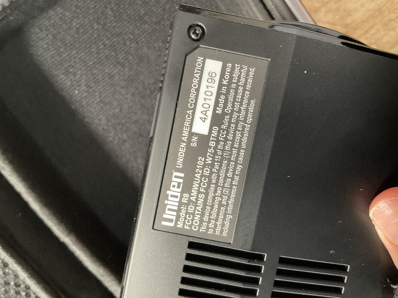 Photo 1 of *unable to tested* UNIDEN R8 Extreme Long-Range Radar/Laser Detector, Dual-Antennas Front & Rear Detection w/Directional Arrows, Built-in GPS w/Real-Time Alerts, Voice Alerts, Red Light Camera,Speed Camera Alerts,Black