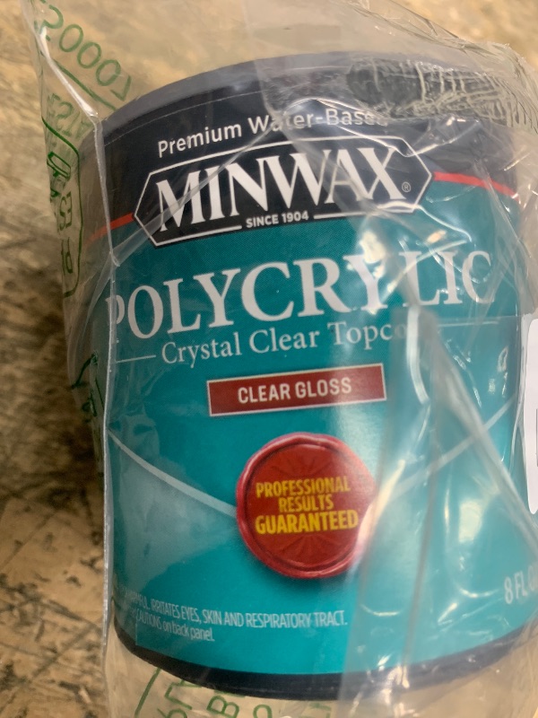 Photo 1 of 1/2 pt Minwax 25555 Clear Polycrylic Water-Based Protective Finish Gloss