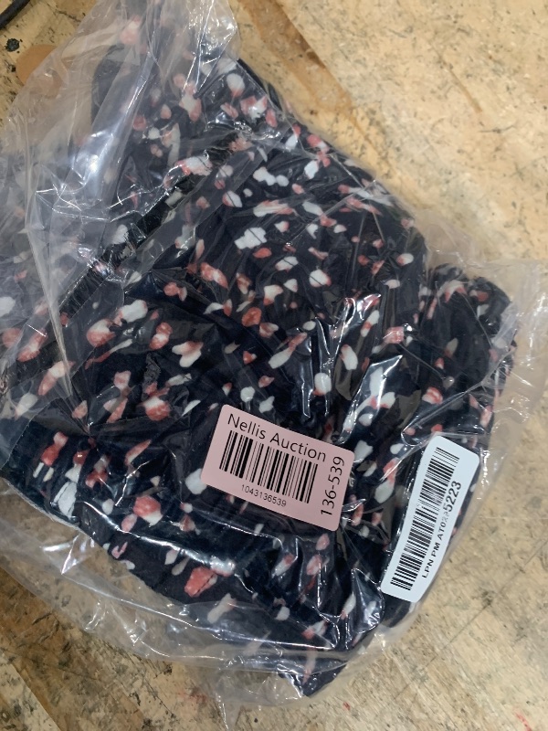 Photo 1 of (2XL) (BAGGED) QUEEN PLUS Women's Summer Casual Drawstring Elastic Black Dot Shorts Pants Ladies Plus Size Shorts with Pockets XXL