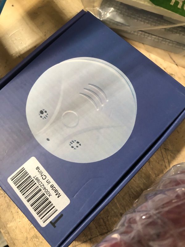Photo 1 of *MISSING INSTRUCTIONS* Wireless Light Bulb Security Camera Light Socket WiFi 360 Degree PTZ Home Camera Floodlight Night Vision Motion Detection Auto Tracking 64GB Micro SD Card Included Compatible with Alexa