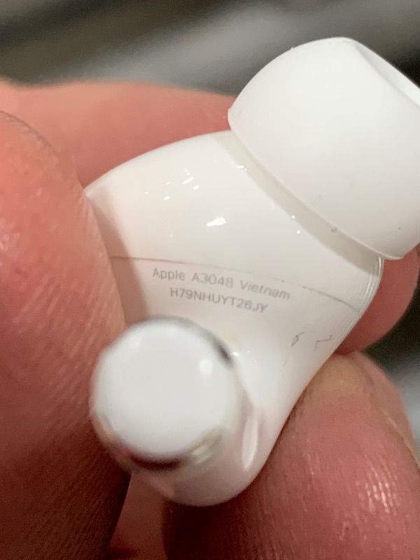 Photo 1 of ****single earbud****Apple AirPods Pro 2 Wireless Earbuds, Active Noise Cancellation, Hearing Aid Feature, Bluetooth Headphones, Transparency, Personalized Spatial Audio, High-Fidelity Sound, H2 Chip, USB-C Charging