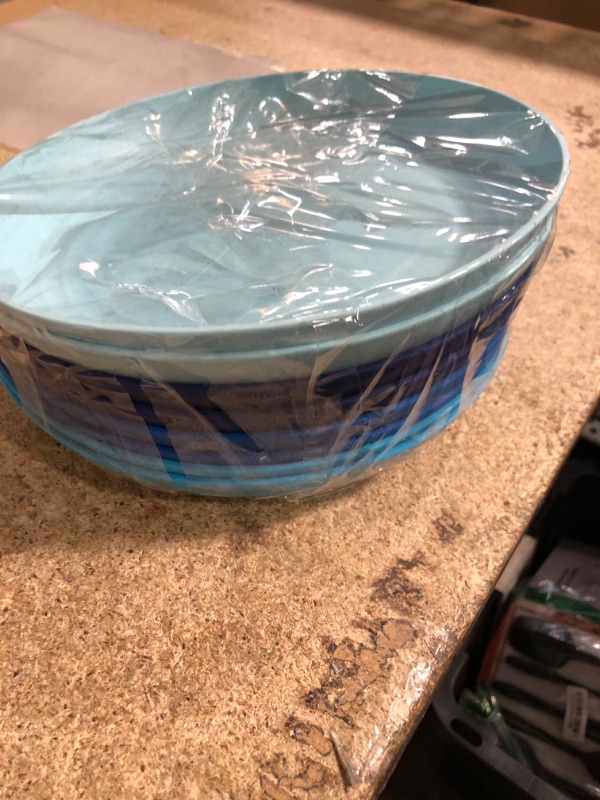 Photo 1 of  plastic plates, blue (8pack)