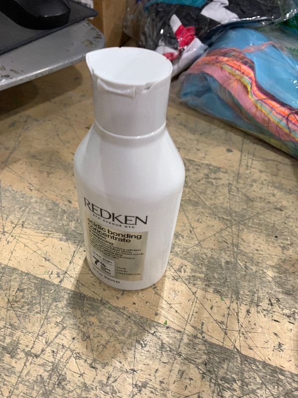Photo 1 of Redken Bonding Shampoo for Damaged Hair Repair | Strengthens and Repairs Weak and Brittle Hair | Acidic Bonding Concentrate | Safe for Color-Treated Hair | For All Hair Types