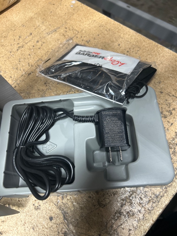 Photo 1 of BaBylissPRO UVFOIL Double Foil Disinfecting Metal Shaver