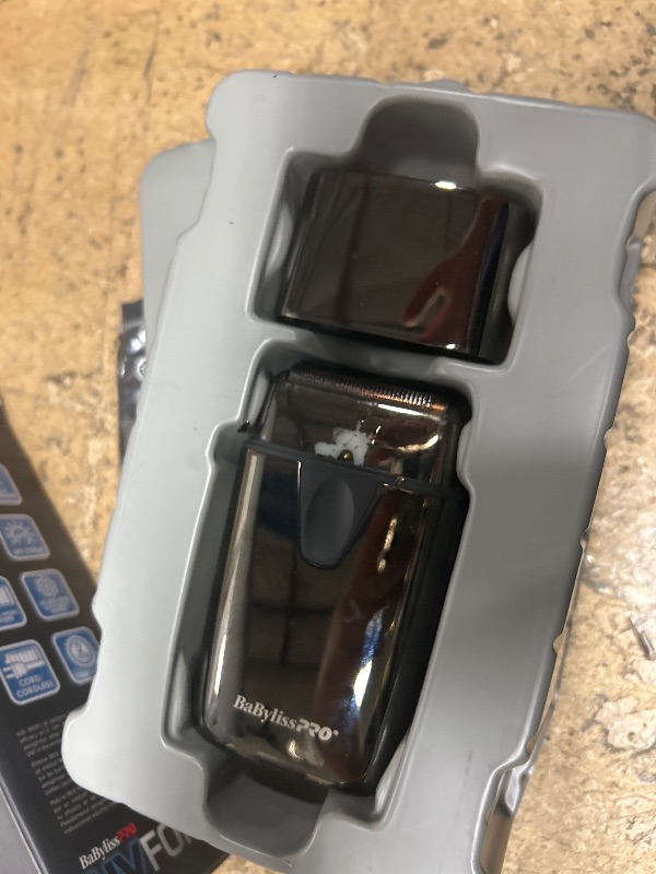 Photo 1 of BaBylissPRO UVFOIL Double Foil Disinfecting Metal Shaver