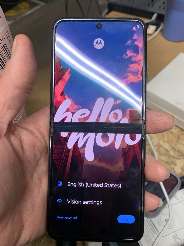 Photo 1 of ***FINAL SALE** FOR PARTS ONLY* SEE NOTES** Motorola razr | 2023 | Unlocked | Made for US 8/128 | 32MP Camera | Sage Green, 73.95 x 170.82 x 7.35mm