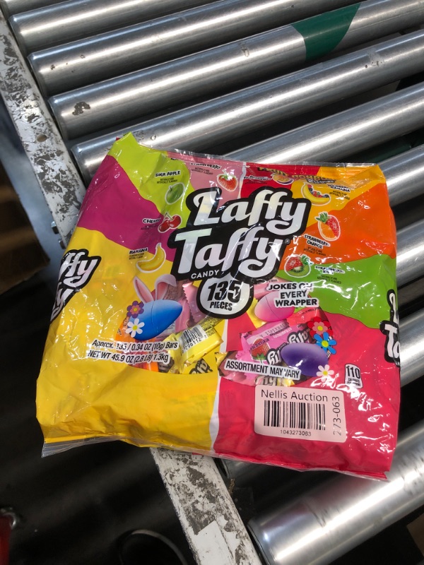 Photo 1 of ***(EXP: 11/25 )NONREFUNDABLE*** Laffy Taffy Easter Variety Candy Mix, Individually Wrapped Bars, 45.9oz (135 Count)