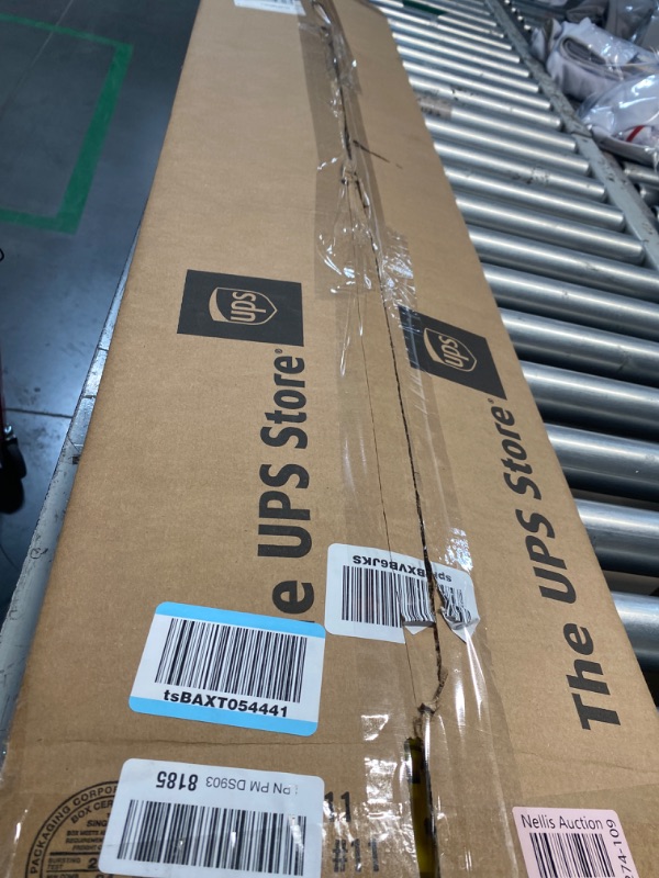 Photo 1 of ***(MINOR DAMAGE/ SEE NOTES)***
Rubbermaid Commercial Products Invader 54" Heavy Duty Fiberglass Wet Mop Handle, Yellow, for Professional/Industrial Floor Cleaning, Compatible with 1" Headband Mops
