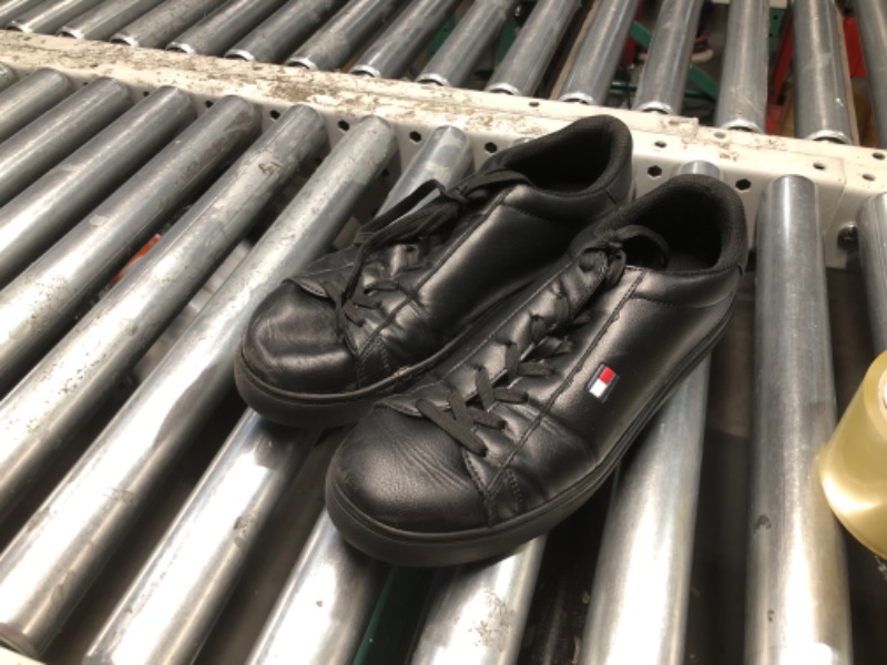 Photo 1 of ***HEAVILY USED - SOLES DAMAGED - SEE PICTURES***
Tommy Hilfiger Brecon Black/Black 10.5 D (M)