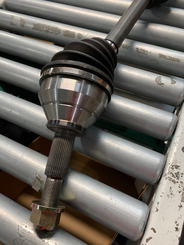 Photo 1 of (see all images) TRQ Front CV Axle Shaft Assembly Set Compatible with 2011-2014 Ford Explorer