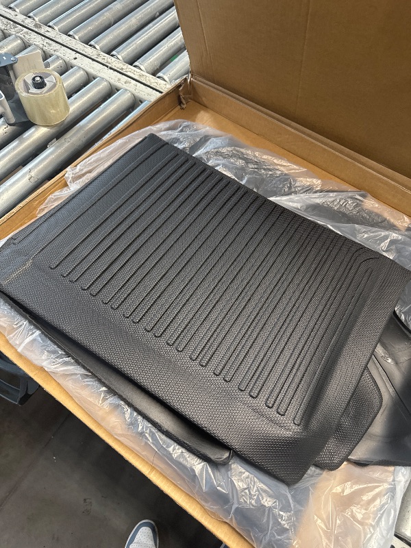 Photo 1 of (FAIR) Marretoo Cargo Liner for Chevy Chevrolet Blazer EV 2024 2025 Accessories Cargo Mat Seat Backrest 2 in 1 Mat All-Weather TPE Black Trunk Cargo Liner for Chevy Blazer EV Accessories