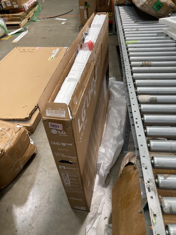 Photo 1 of LG 55-Inch Class UT75 Series LED Smart TV 4K Processor Flat Screen AI-Powered with Alexa Built-in (55UT7570PUB, 2024)