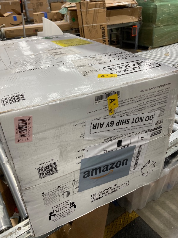 Photo 1 of ***PARTS ONLY***
BLACK+DECKER Smart Portable Air Conditioner, 14,000 BTU for Rooms up to 700 Sq. Ft., Smart Portable AC with Follow Me Remote and Window Kit, BPACT14WT, White