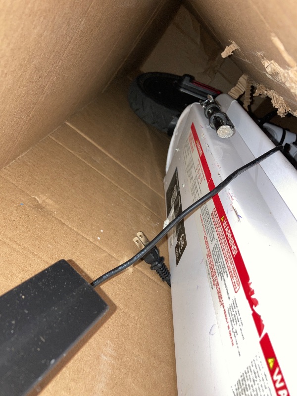 Photo 1 of ***PARTS ONLY***
Hover-1 Journey Max Adult Electric Scooter with 700W Brushless Dual Motor Hill Climber, 19 mph Max Speed, and 26 Mile Range Commuter Scooter For Adults and Teens.