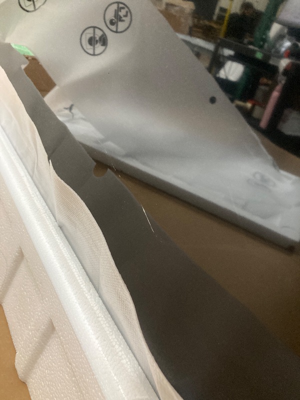 Photo 1 of ***PARTS ONLY/CRACKED SCREEN**LG 55-Inch Class UT75 Series LED Smart TV 4K Processor Flat Screen AI-Powered with Alexa Built-in (55UT7570PUB, 2024)