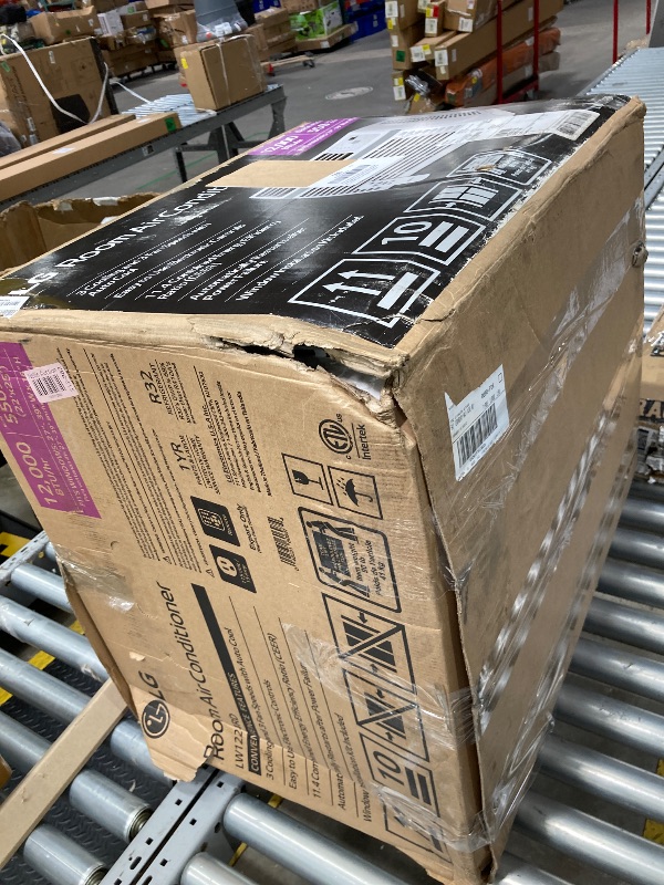Photo 1 of ***PARTS ONLY***
LG LW1224RD 12,000 Window Air Conditioner, 115V, 550 Sq.Ft. (22' x 25' Room Size), Quiet Operation, Electronic Control with Remote, 3 Cooling & Fan Speeds, Auto Restart, 12000 BTU, White