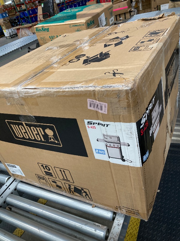 Photo 1 of ***USED (SCUFFS/DENTS & SCRATCHES)***Weber SPIRIT 4-Burner Grill S-425 Natural Gas Stainless Steel  ***(SCUFFS/DENTS & SCRATCHES)***