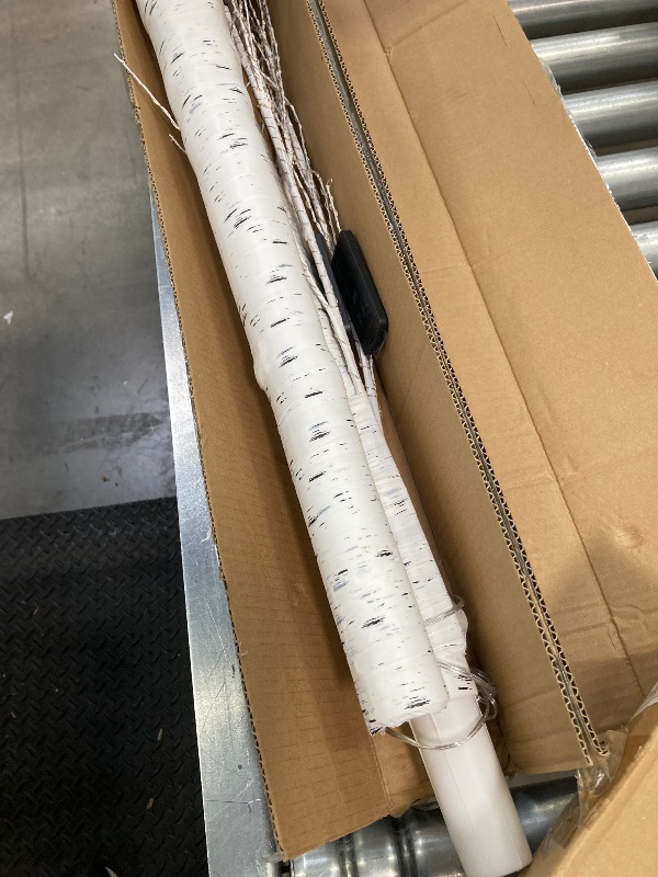Photo 1 of ***(SELLING AS PARTS ONLY)***
QiShi 6FT Warm White Lighted Birch Tree Lights, 440LED Colors Changing Light up Artificial Treewarm White LED Tree Lights Branches for Christmas Home Garden Indoor Outdoor Décor  ***(BOX RIPPED/TORN)***
