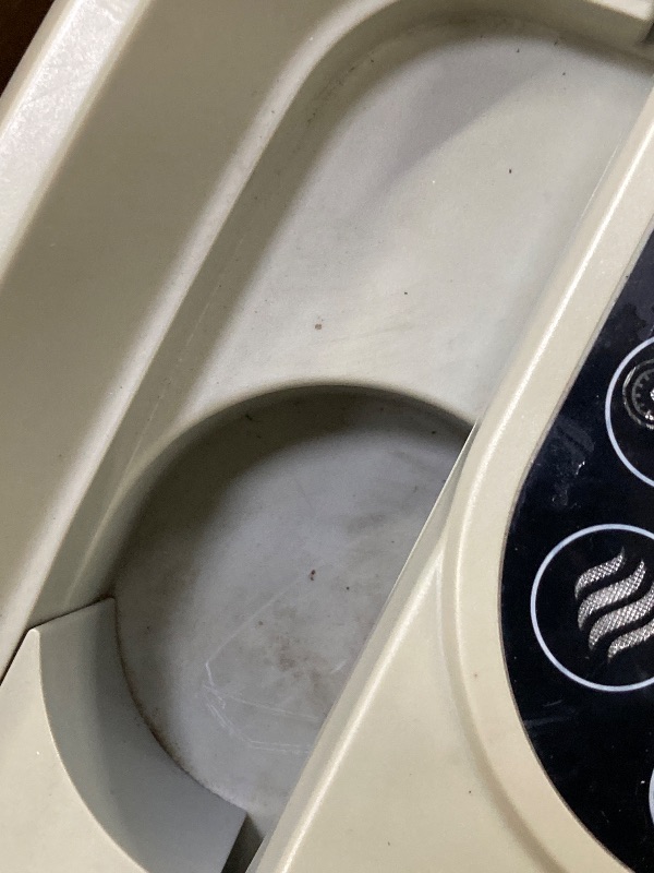 Photo 1 of ****(PUMP USED, DUSTY/RESIDUE, SCUFFS & SCRARTCHES ALL OTHER ITEMS NEW IN PACKAGING...SEE ALL PHOTOS)*** 

Bestway SaluSpa Miami EnergySense AirJet Inflatable Hot Tub Spa (71" x 26") | Portable Hot Tub with 2 Covers (1 Energy-Efficient Thermal Cover and 1