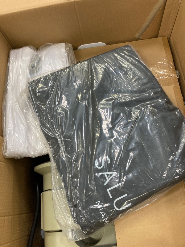 Photo 1 of ****(PUMP USED, DUSTY/RESIDUE, SCUFFS & SCRARTCHES ALL OTHER ITEMS NEW IN PACKAGING...SEE ALL PHOTOS)*** 

Bestway SaluSpa Miami EnergySense AirJet Inflatable Hot Tub Spa (71" x 26") | Portable Hot Tub with 2 Covers (1 Energy-Efficient Thermal Cover and 1