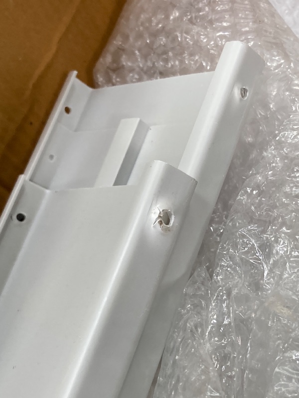 Photo 1 of ***(SELLING AS PARTS ONLY -PARTS ONLY)***
LG Electronics LP0621WSR 6000 BTU DOE 115-Volt Vented Small Room Portable Air Conditioner Remote Included