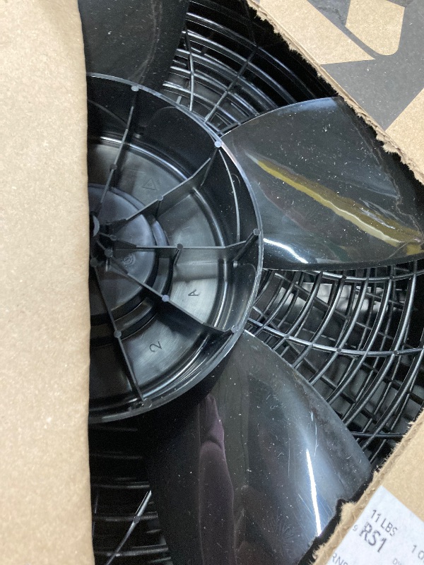 Photo 1 of ***(SELLING AS PARTS ONLY)-MISSING POLE EXTENDER/UNTESTED)***
Lasko Pedestal Fan, Oscillating Fan for Bedroom with Adjustable Height and 3 Cooling Speeds, Portable, 18", Black